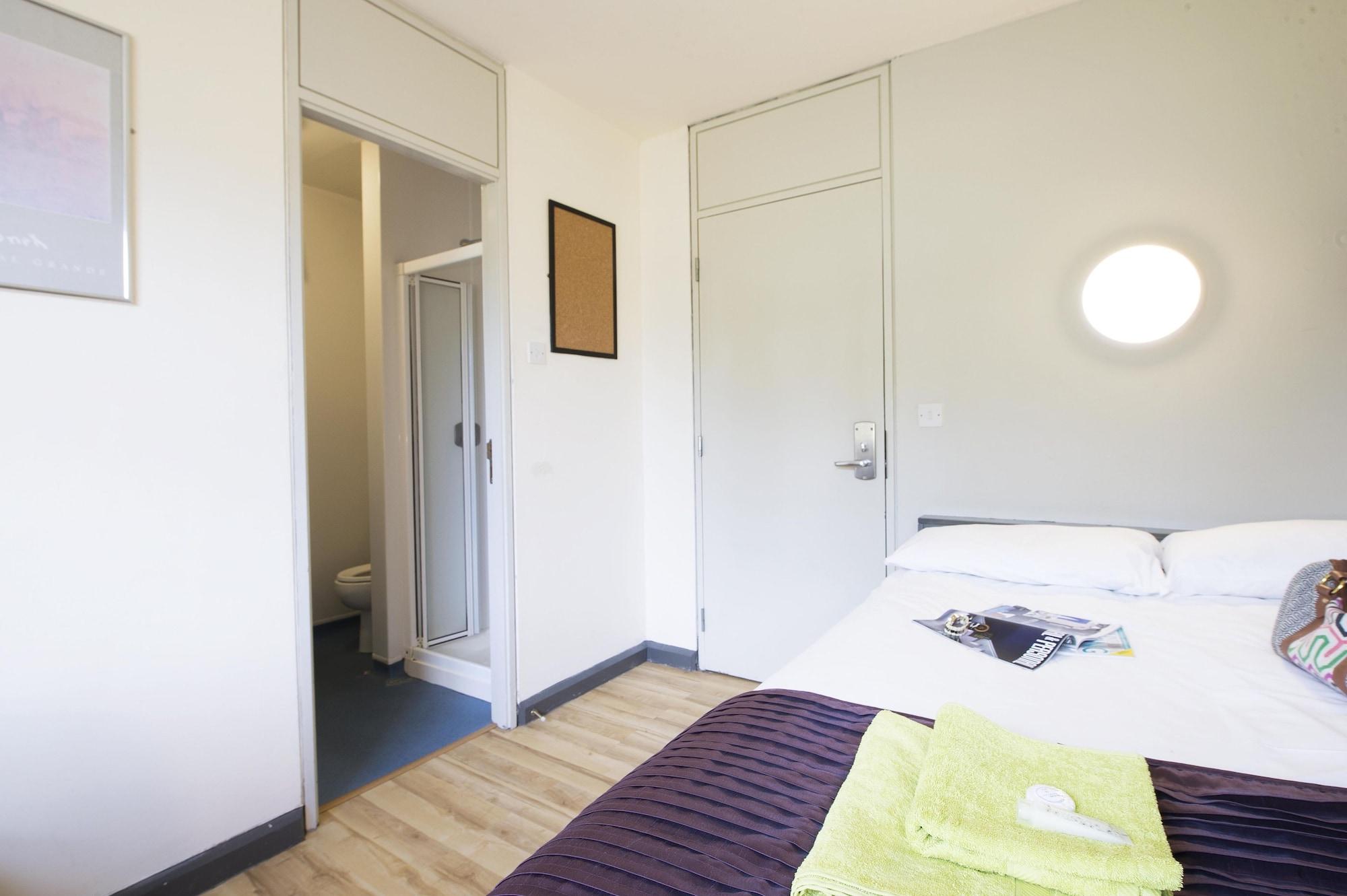 Corrib Village Rooms University Of Galway Exteriér fotografie